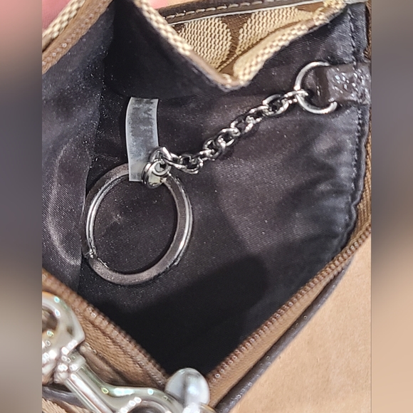 COACH Signature Keychain Pouch Change Purse Wallet Credit Card Wristlet - Picture 4 of 5